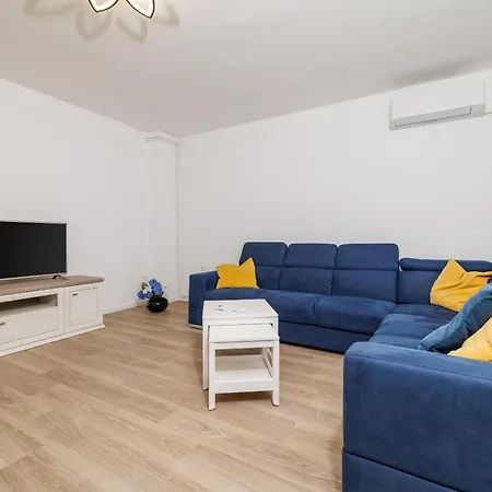 Mediteran ツリクヴェニツァ